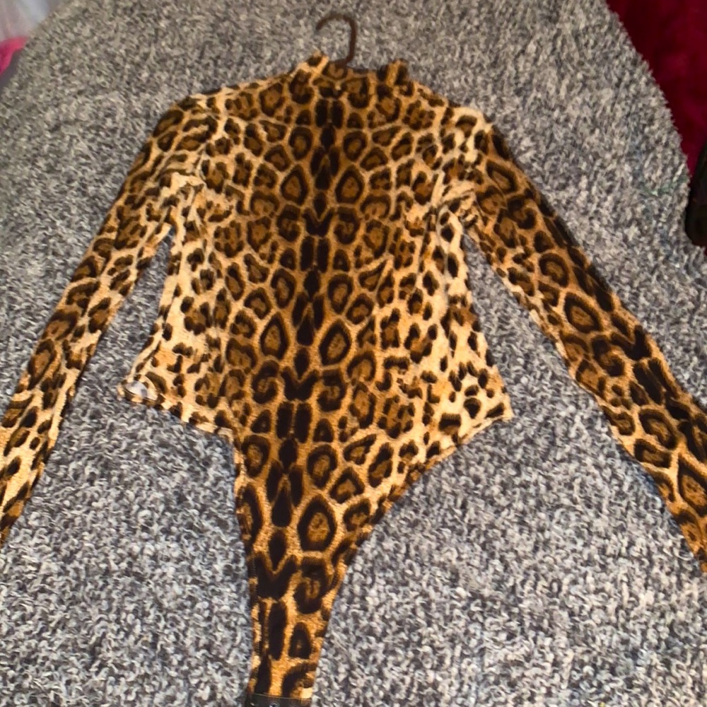 Cheetah print top